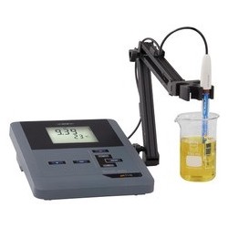 pH-Laboratory meter inoLab pH 7110 BNC with stand and power